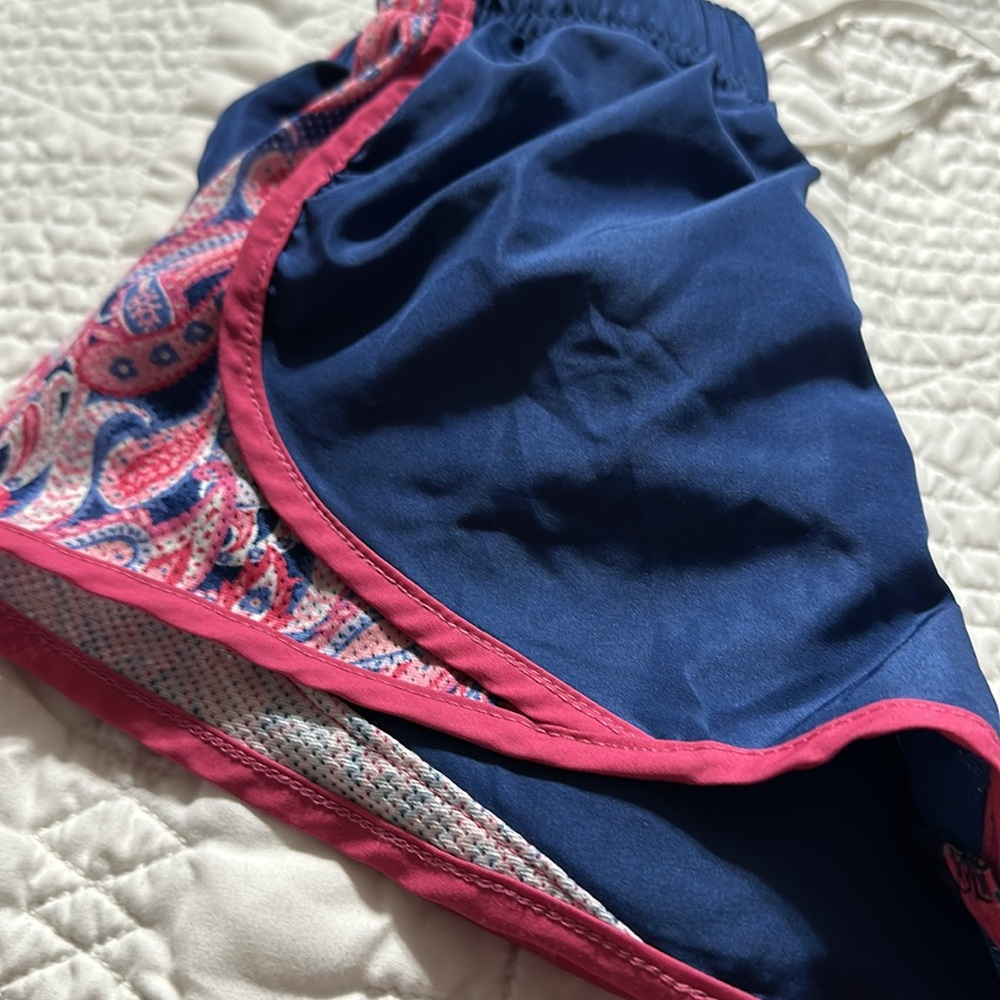Simple Southern shirts - Picture 4 of 5